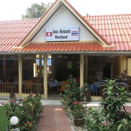 Flower Paradise Bungalows & Swiss Restaurant Roestiland 라마이비치 외부 사진